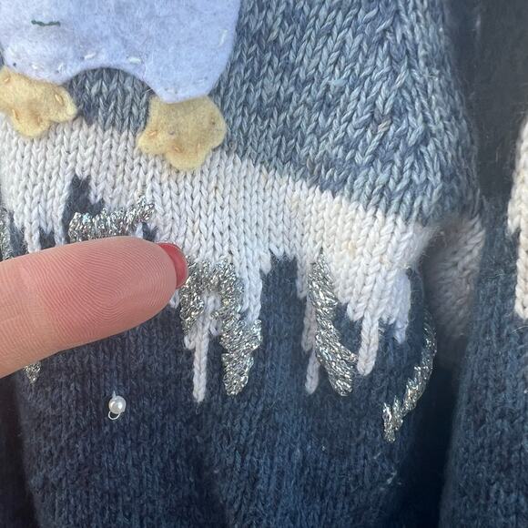 Y2K Heirloom Collectibles Winter Christmas Penguins Icicles Snow Cardigan MEDIUM - Picture 6 of 8
